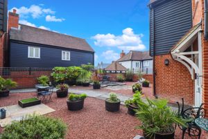 Communal Garden- click for photo gallery